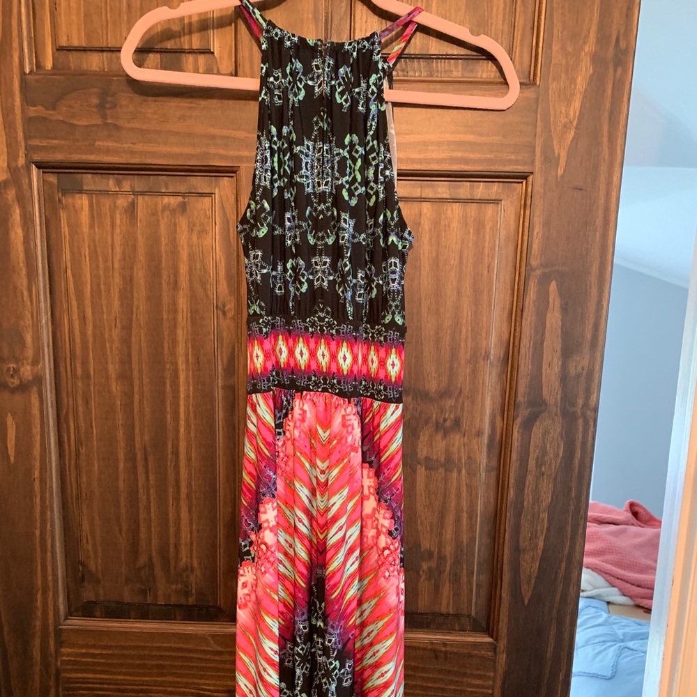 Fun Maxi Dress - Picture 2 of 3